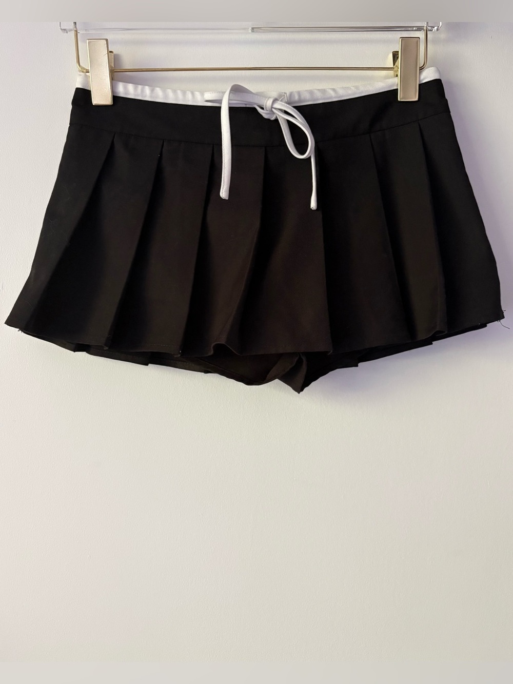 Lioness Dynasty Mini Skort in Black - Pleated Tennis-Style Skirt - XXS